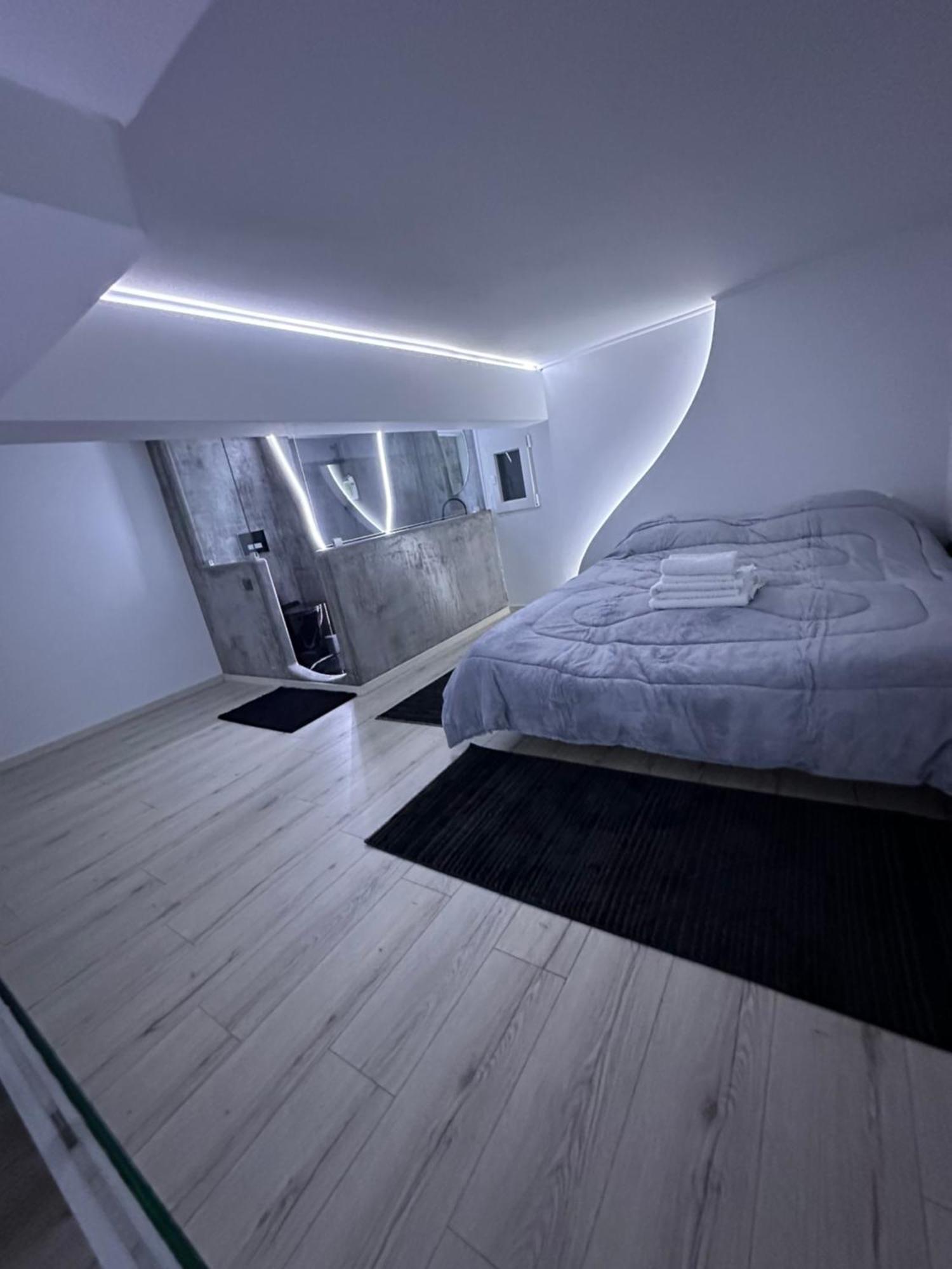 Apartment Raphael's Skg