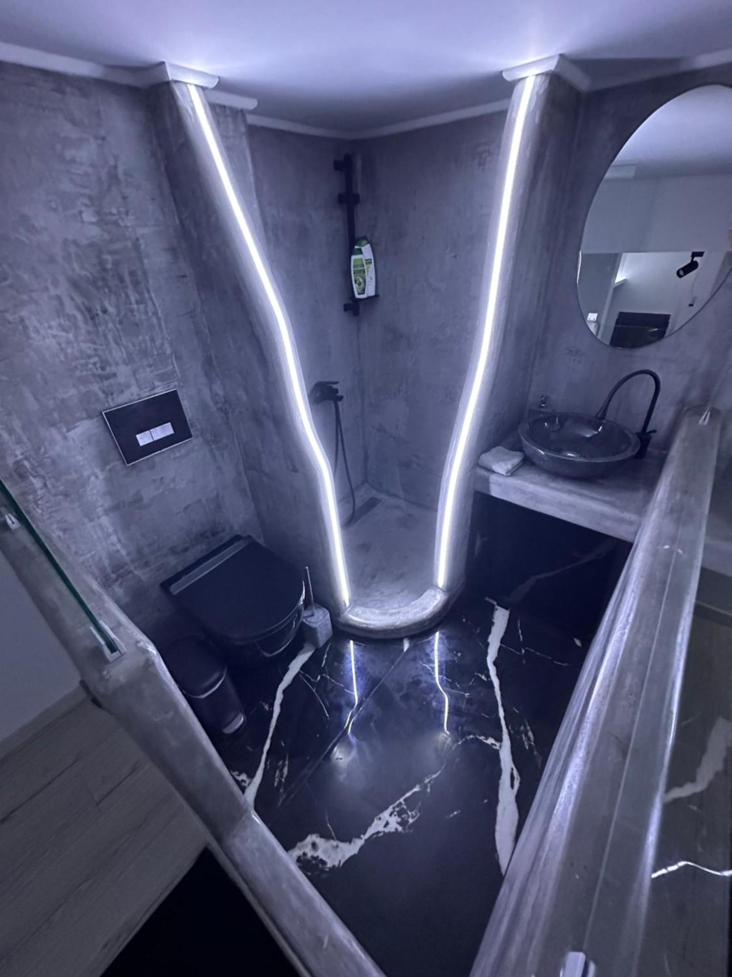Raphael's Skg Apartment